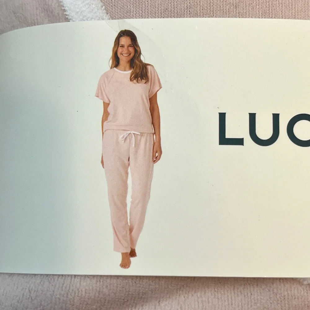 Lucky‎ Brand Women's 4 Piece Pajama Set Pink V Neck Tee Tank Shorts Pants L - Picture 3 of 9